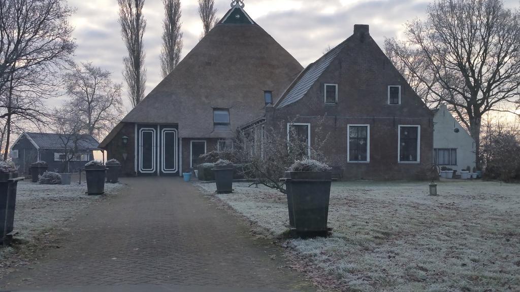 Lyklamastate Nijemirdum Luaran gambar